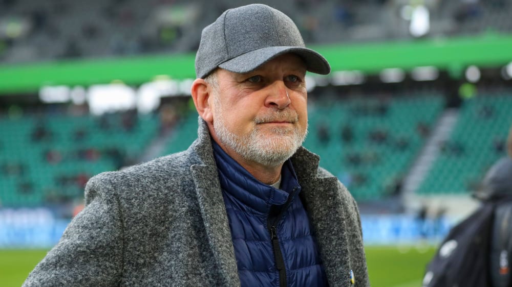 Jörg Schmadtke erinnert sich im kicker-Interview an mehr als zweite Jahrzehnte als Fußball-Manager zurück.&nbsp;