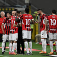 Zu früh gefreut: Milans Mannschaft um Rafael Leao &amp; Co. hat gegen Salerno ein 2:0 und 3:1 noch verspielt.