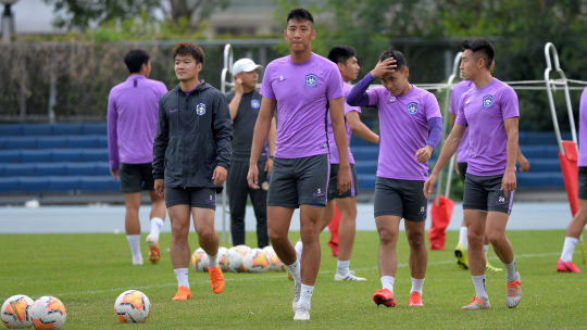 Bereit für den Re-Start: Die Mannschaft von Tianjin Teda.