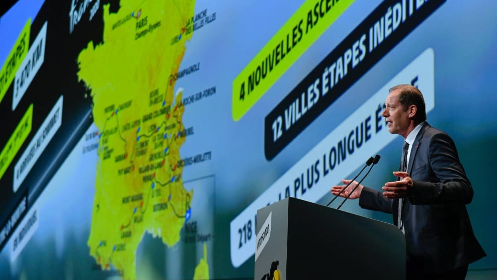 Tour-Chef Christian Prudhomme stellt die 21 Etappen der Tour de France 2020 vor.