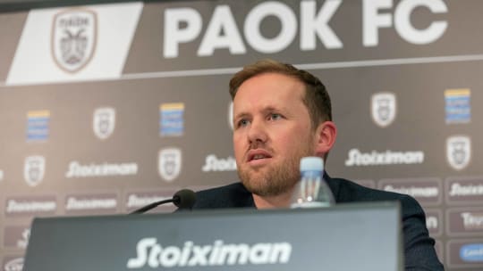 War Sportdirektor in Wolfsburg, Huddersfield und seit Sommer bei PAOK: Olaf Rebbe.
