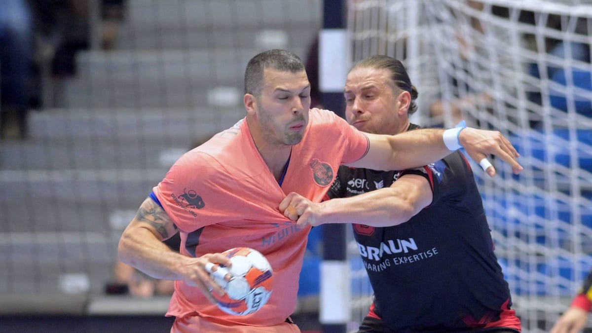 Trotz Niederlage: Melsungen zittert sich bei Porto ins Final4