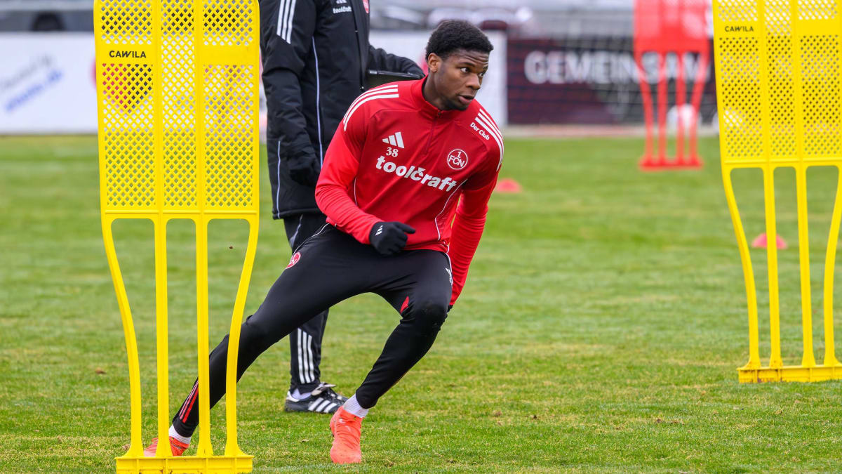 Mit-Versp-tung-FCN-Talent-Osawe-wechselt-nach-Schweinfurt