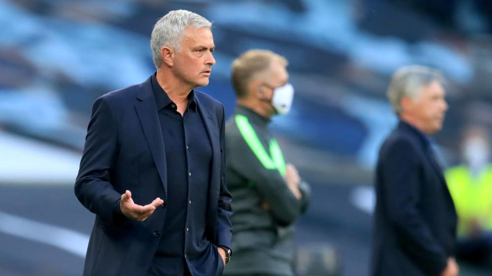 Jos&#233; Mourinho muss zum Premier-League-Start ein 0:1 notieren.