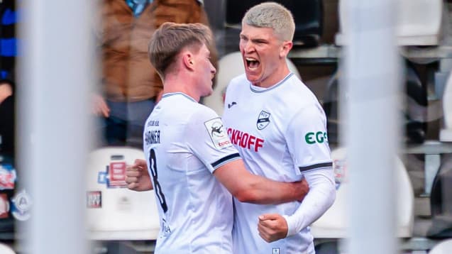 Alessio Besio (re.) kommt beim SC Verl immer mehr in Fahrt.