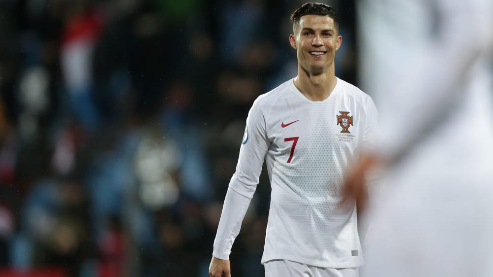 Er erzielte am Sonntag sein 99. L&#228;nderspieltor f&#252;r sein Heimatland: Portugals Superstar Cristiano Ronaldo.