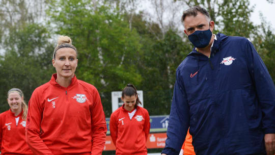 Anja Mittag wurde vor dem Finale des sächsischen Pokals verabschiedet.