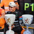 Lando Norris strahlt nach seinem Sieg in Zandvoort.