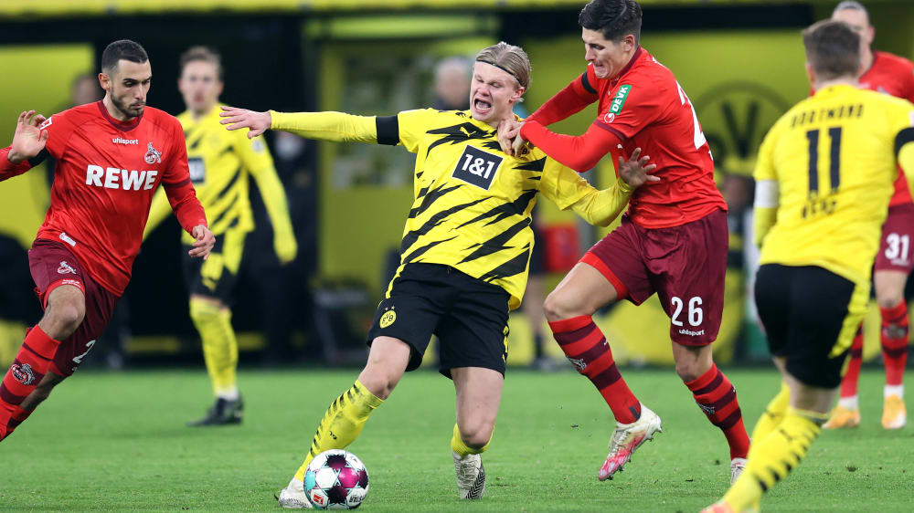 Ordentlich zugepackt: K&#246;lns Talent Sava Cestic im Duell mit Dortmunds Erling Haaland.