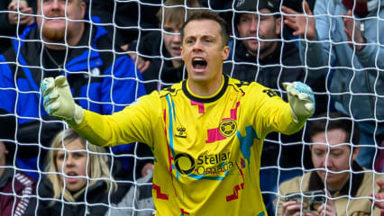 Hält nun Bälle für die Hearts of Midlothian: Alexander Schwolow