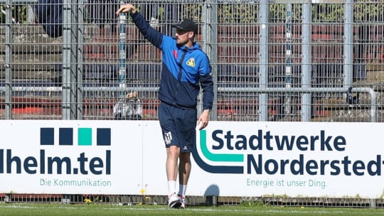 Gibt beim SV Atlas Delmenhorst noch eine ganze Weile die Kommandos: Alexander Schmidt