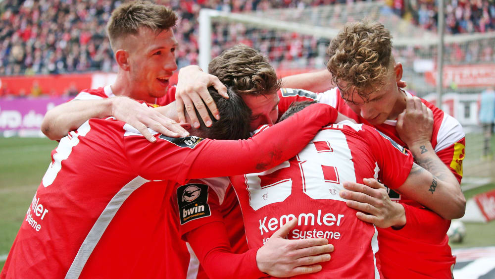 Hatten gegen Havelse genug Grund zu feiern: Der 1. FC Kaiserslautern