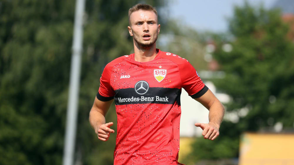 Stuttgarts Stürmer Sasa Kalajdzic wurde erneut positiv getestet.