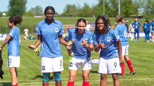 Europameisterinnen: Wassa Sangare, Maeline Mendy und Liana Joseph (v.l.) beim Turnier in Estland.