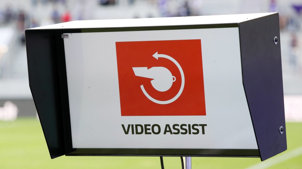 Der Videoassistent darf ab dieser Saison im DFB-Pokal ab dem Achtelfinale eingreifen.