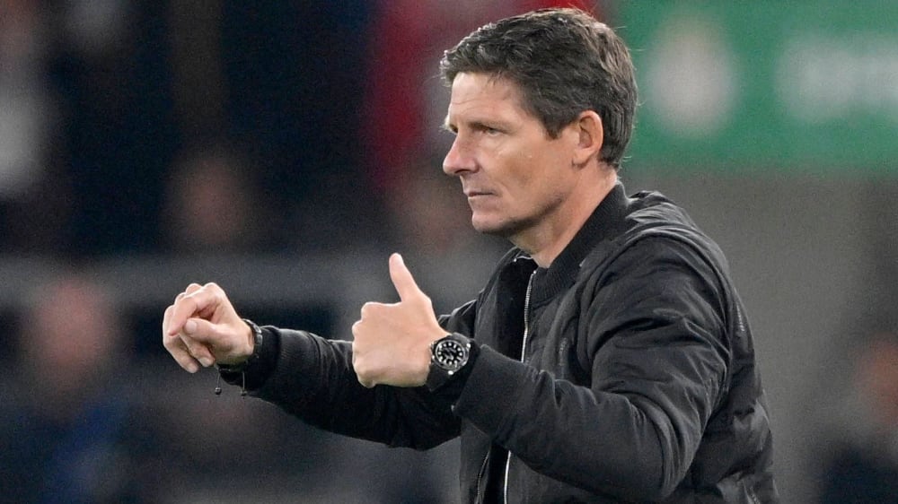 Frankfurts Trainer Oliver Glasner will über die Liga nach Europa.