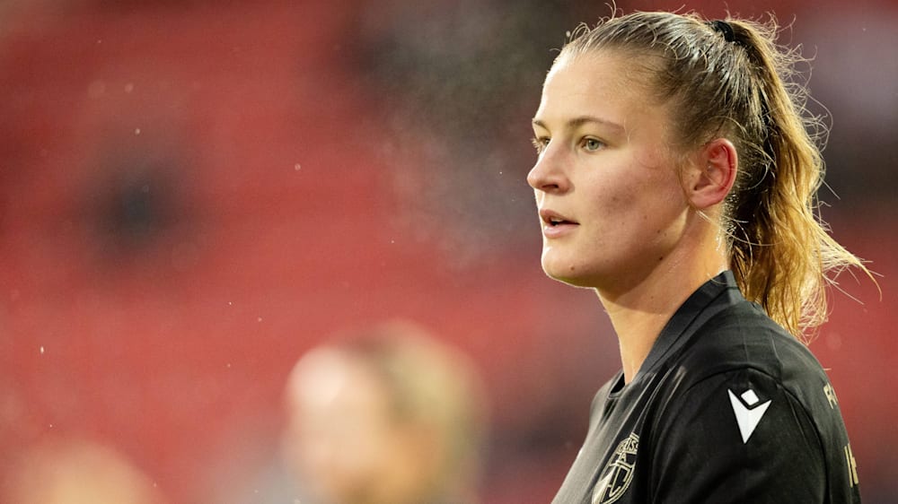 [Bild: 31b653cd-fb0d-400e-89e8-5b8bc34e5b25.jpg]