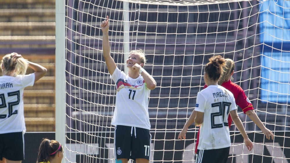 Drei Tore, eine Vorlage: F&#252;r DFB-Kapit&#228;nin Alexandra Popp war es ein erfolgreicher Nachmittag.