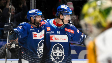 Profi-Tor mit 52 Jahren und 63 Tagen: Jaromir Jagr (M.).