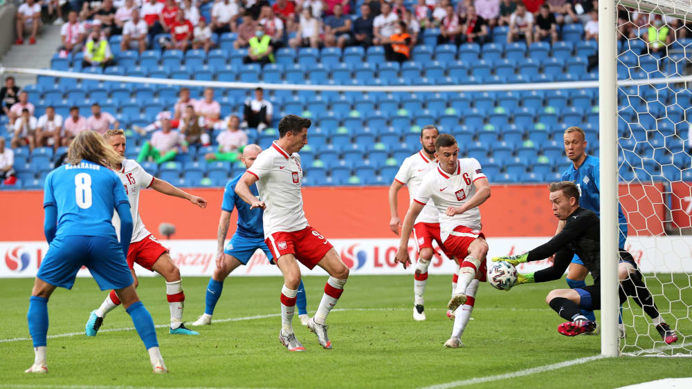 Weltfu&#223;baller Lewandowski (#9) gelang gegen Island kein Treffer.