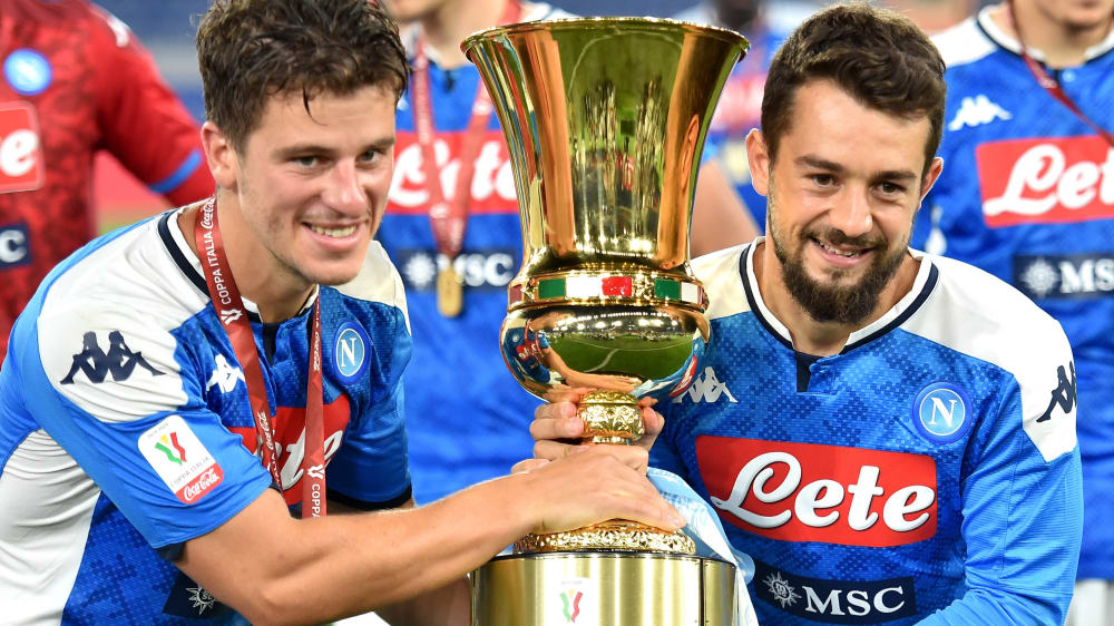 In der letzten Saison hat Amin Younes (rechts) u.a. an der Seite von Diego Demme die Coppa Italia mit Napoli gewonnen.