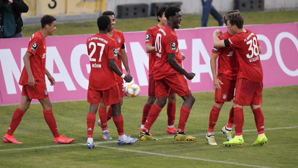 In Topform: die zweite Mannschaft des FC Bayern M&#252;nchen.