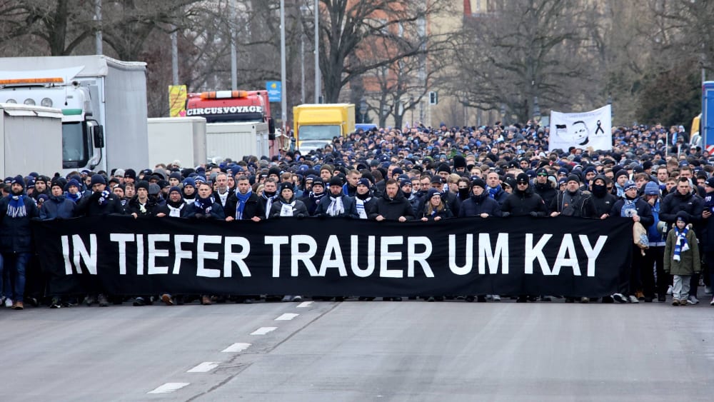 Trauermarsch der Hertha-Fans in Gedenken an Kay Bernstein.