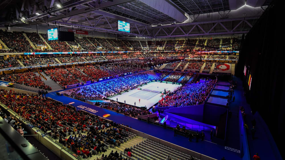 Kapazität: 27.000; Sportarten: Handball, Basketball
