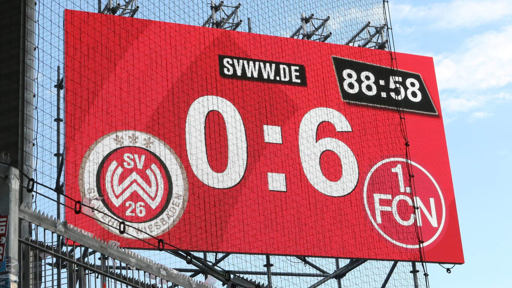 Der 1. FC N&#252;rnberg hat am 32. Zweitliga-Spieltag mit 6:0 beim SV Wehen Wiesbaden gewonnen.
