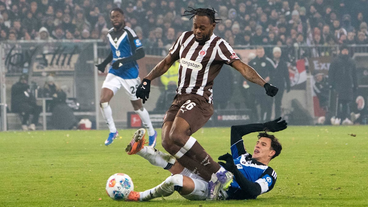 Intensive-Zweik-mpfe-wenige-Chancen-Hamburg-Derby-endet-torlos