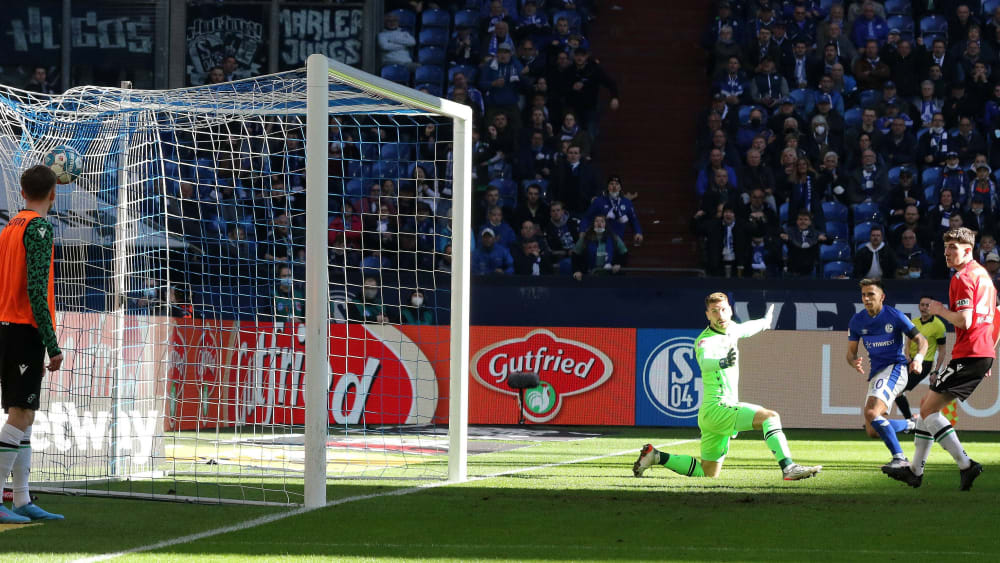 Erneut Matchwinner für Schalke: Rodrigo Zalazar (#10).