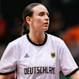 Emily Bessoir freut sich auf die Basketball-WM in Deutschland.