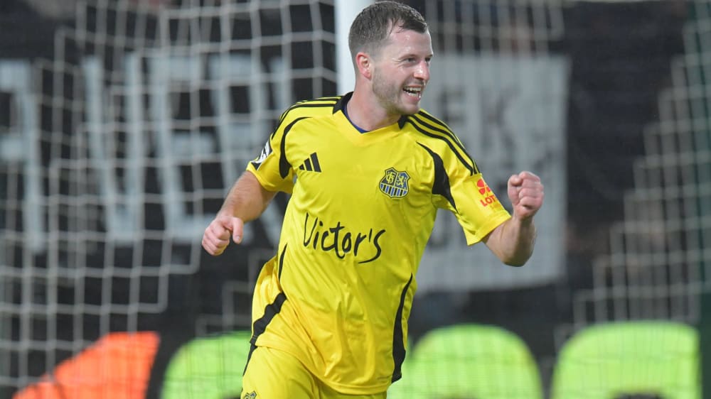 Richard Neudecker hat seinen Vertrag beim 1. FC Saarbrücken verlängert.