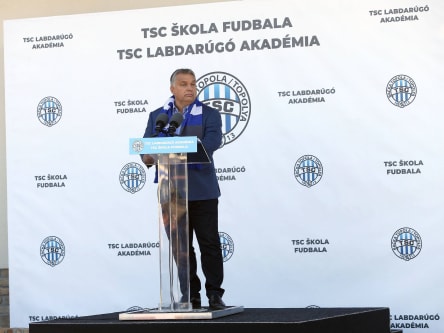 Ehrengast: Viktor Orban bei der Eröffnung der Fußballschule von TSC.