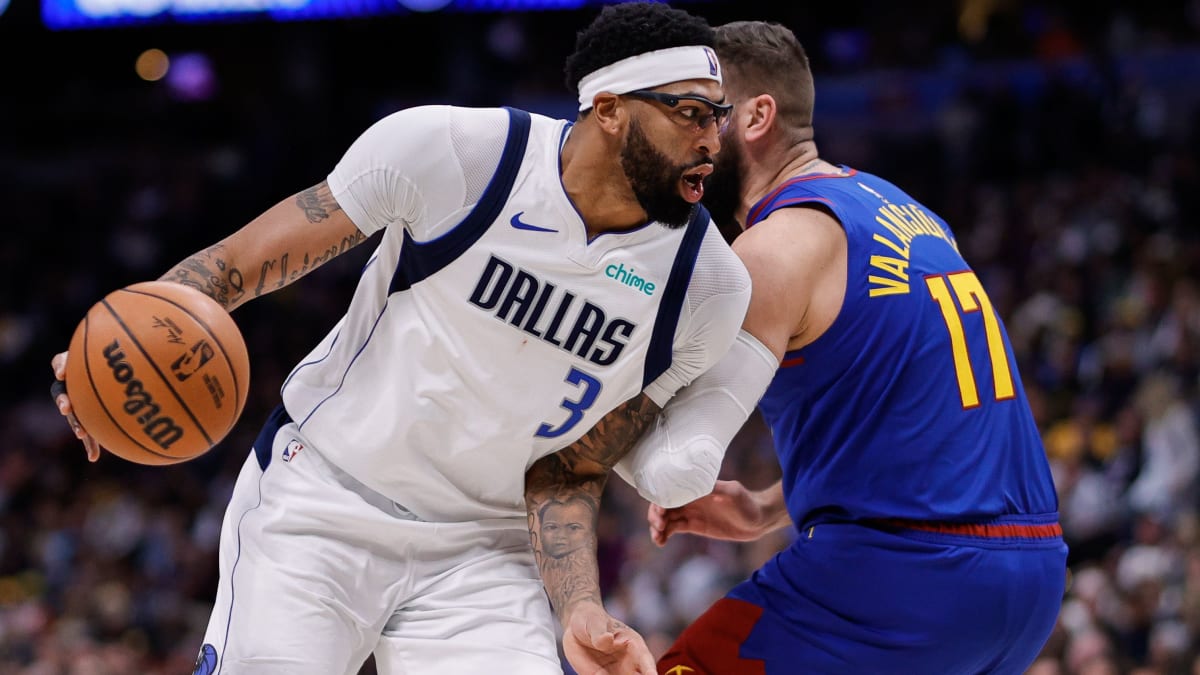 Starker-Davis-gewinnt-Center-Duell-gegen-Jokic