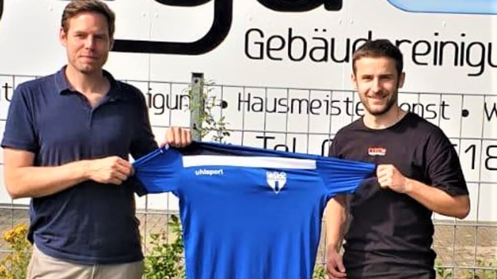 Hoffen auf eine gemeinsame erfolgreiche Zukunft beim SGV Freiberg: Neuzugang Yannick Thermann (rechts) und Sportdirektor Christian Werner