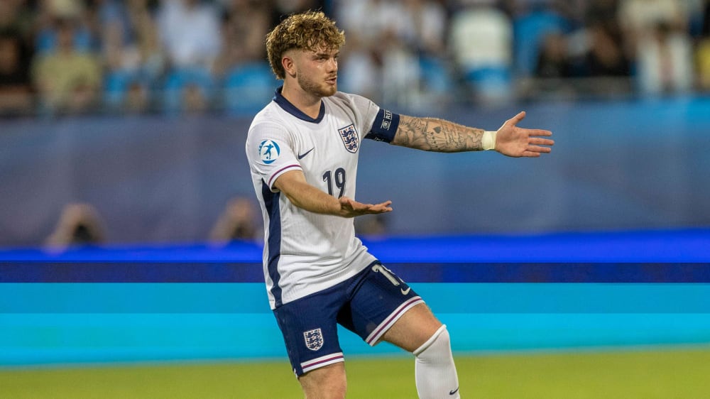 Centrocampo: Harvey Elliott