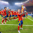 Spanien feiert den kontinentalen Triumph über England im Finale von Berlin.