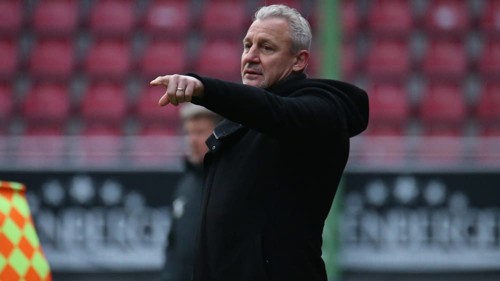 Duisburgs neuer Coach Pavel Dotchev ist sich sicher, dem MSV den Weg Richtung Klassenerhalt zeigen zu k&#246;nnen.