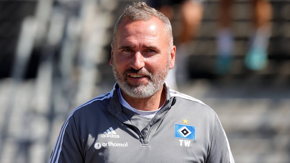 Deutliches Signal an den Aufsichtsrat: HSV-Coach Tim Walter wünscht sich eine Ausdehnung der Zusammenarbeit mit Jonas Boldt.