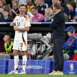 "Es war mir eine Freude, mit ihm zusammenzuarbeiten", sagt Julian Nagelsmann (re.) über Thomas Müller, hier beide beim EM-Eröffnungsspiel gegen Schottland.