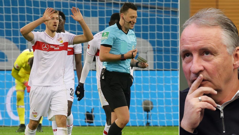 VfB-Profi Waldemar Anton versucht in Leverkusen, Referee Sven Jablonski auf ein Handspiel hinzuweisen. Rechts DFB-Lehrwart Lutz Wagner.