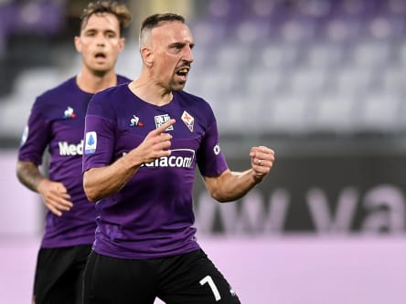 Franck Ribery bejubelt sein drittes Saisontor im 13. Spiel f&#252;r die AC Florenz.