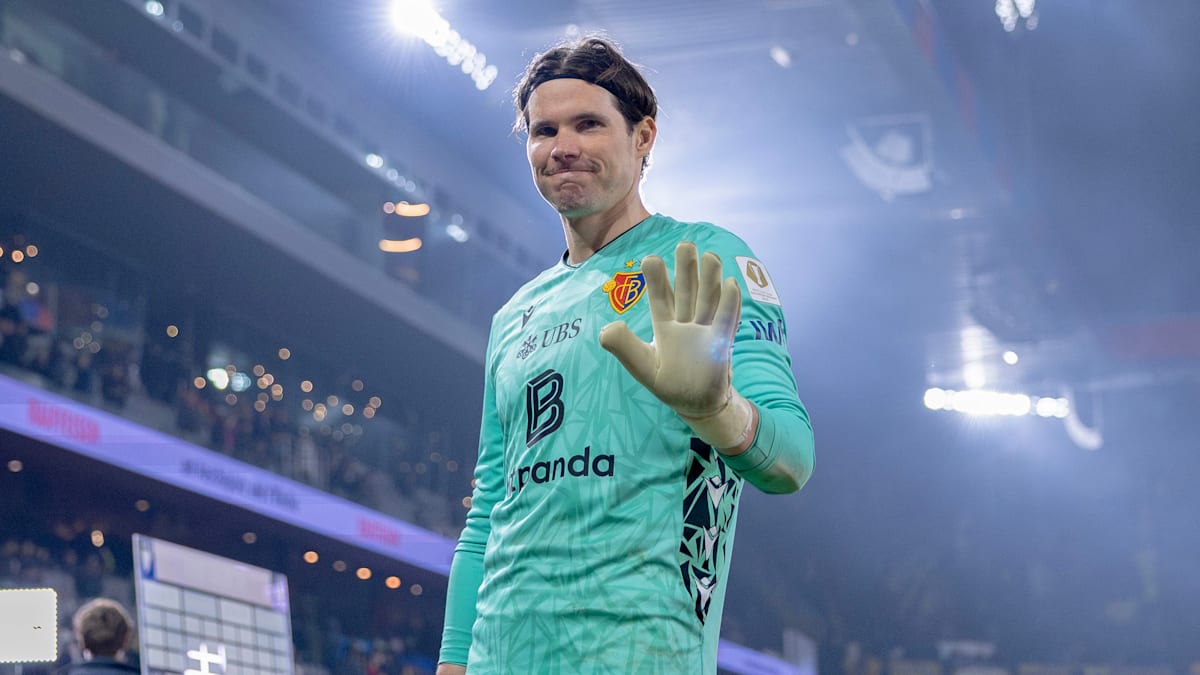 Die Profikarriere von Hitz dauert nur noch fünf Spiele lang