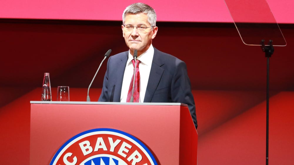 FCB-Präsident Herbert Hainer bei der Jahreshauptversammlung im vergangenen Jahr.