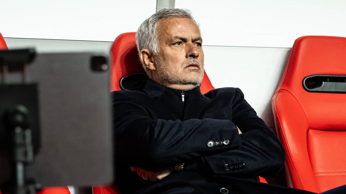 Nach-Ligapokal-Aus-Grollender-Mourinho-ordnet-Hausarrest-an
