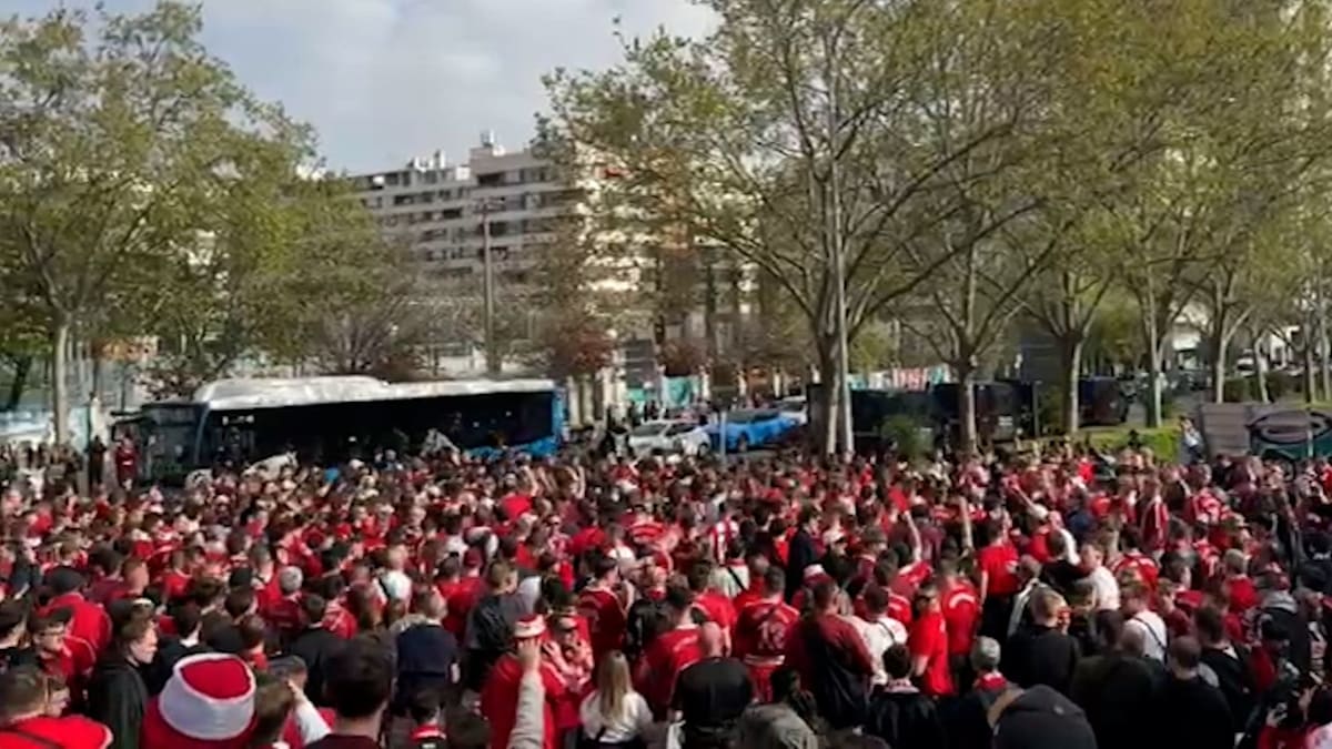 Marsch zum Stadion: Bayern-Fangesänge schallen durch Madrid