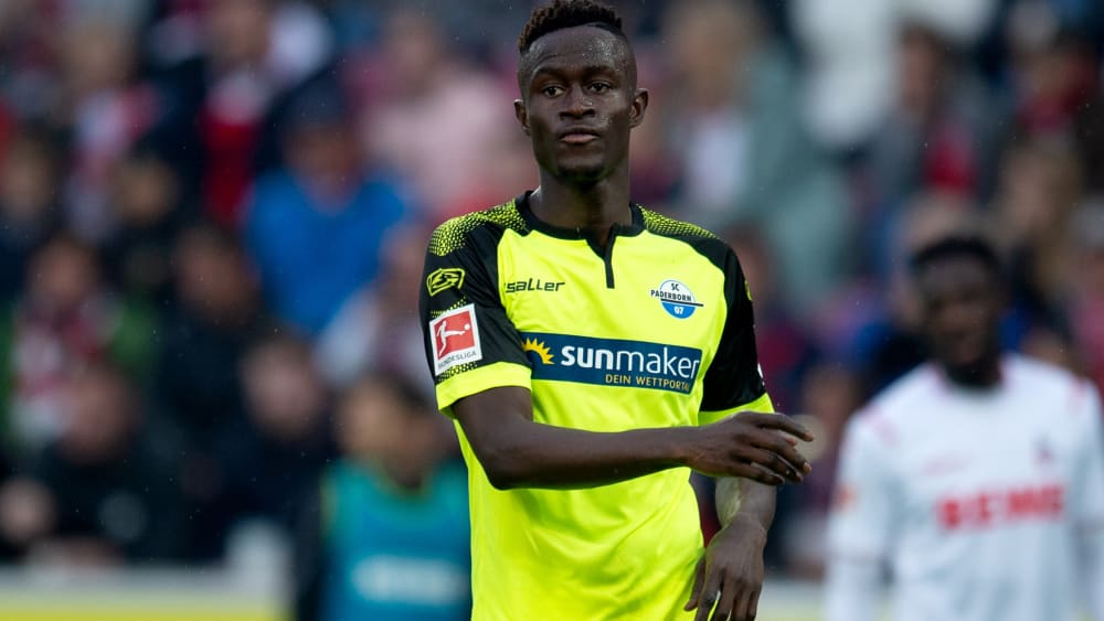 Es l&#228;uft nicht richtig f&#252;r Babacar Gueye in Paderborn, weshalb ein Wechsel im Raum steht.