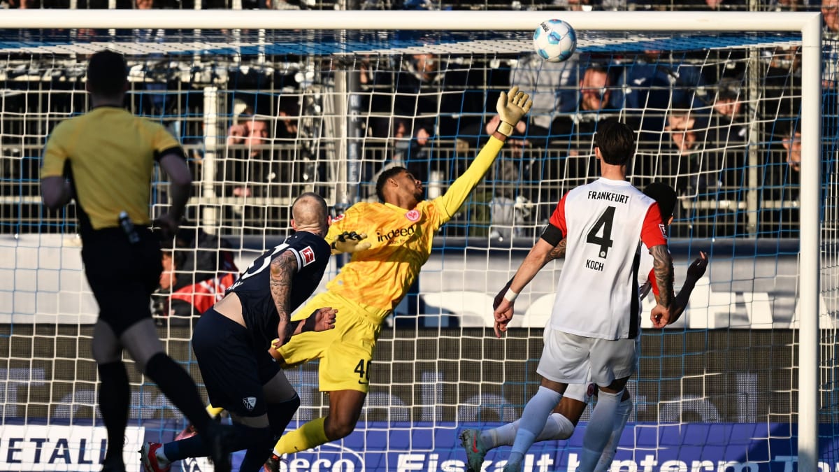 Kaua-Santos-kehrt-ins-Tor-zur-ck-Toppm-ller-lobt-Ebnoutalib-in-h-chsten-T-nen