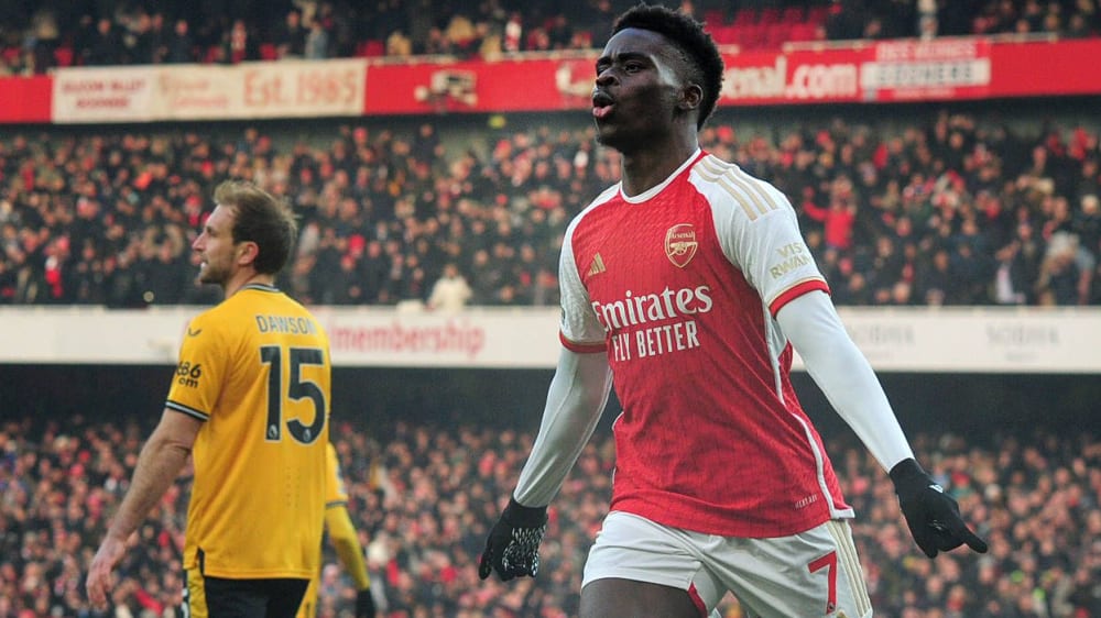 Arsenals Bukayo Saka bejubelt sein Tor gegen Wolverhampton.